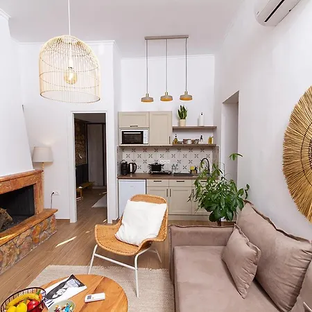 Stone House Edipsos Apartment *